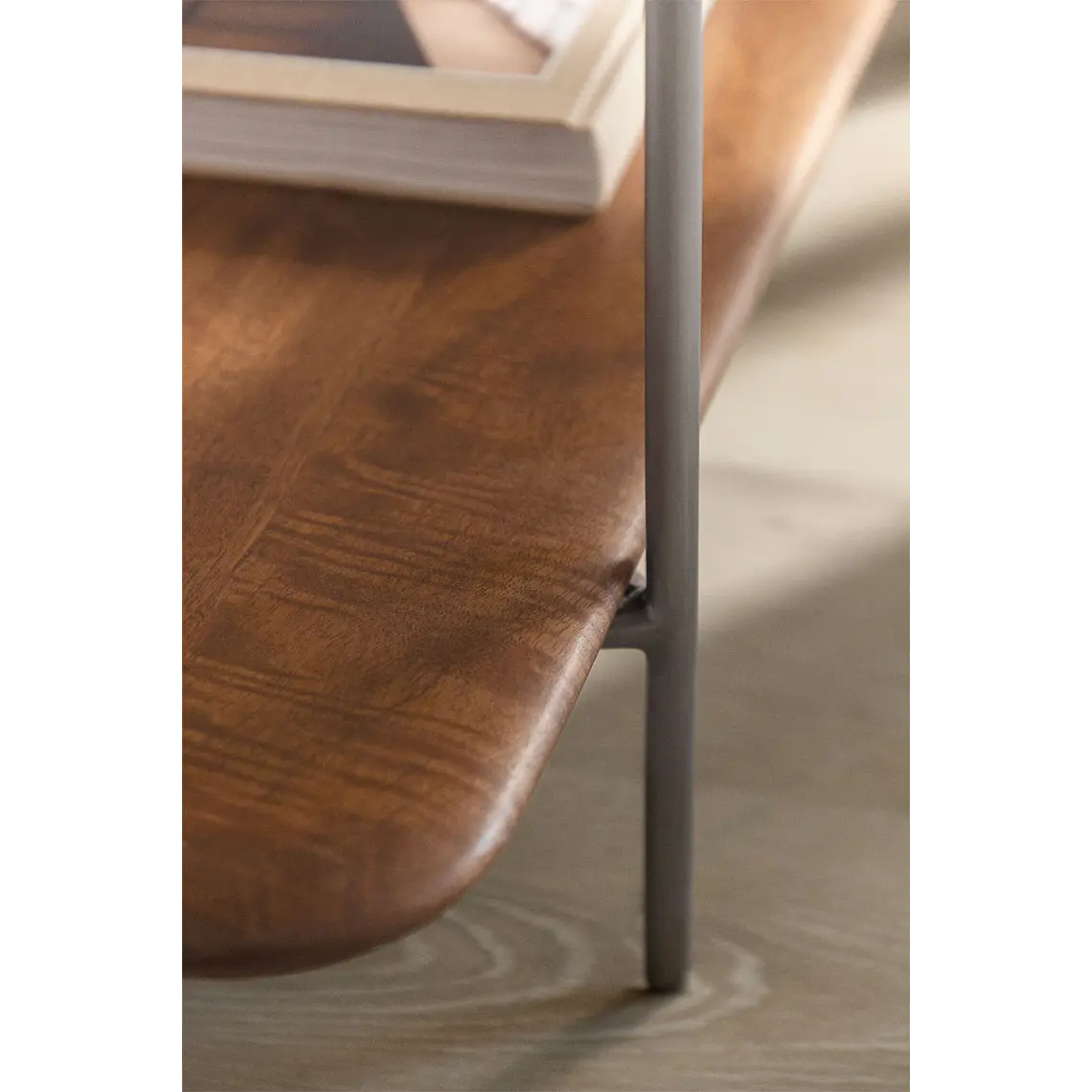Irarin · Arrimo en acabado madera de 120 cm 2