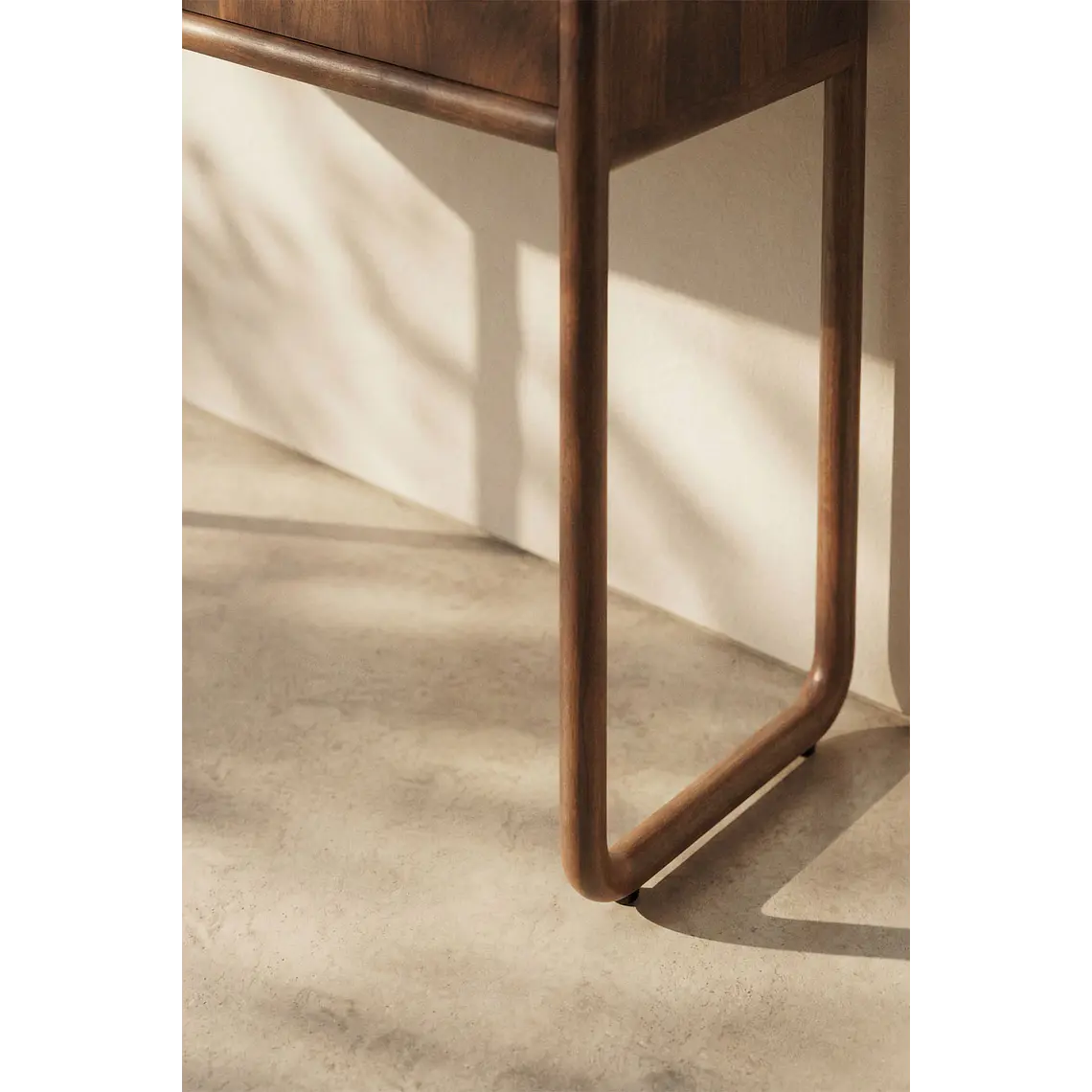 Saiel · Arrimo en acabado madera de 110 cm 2