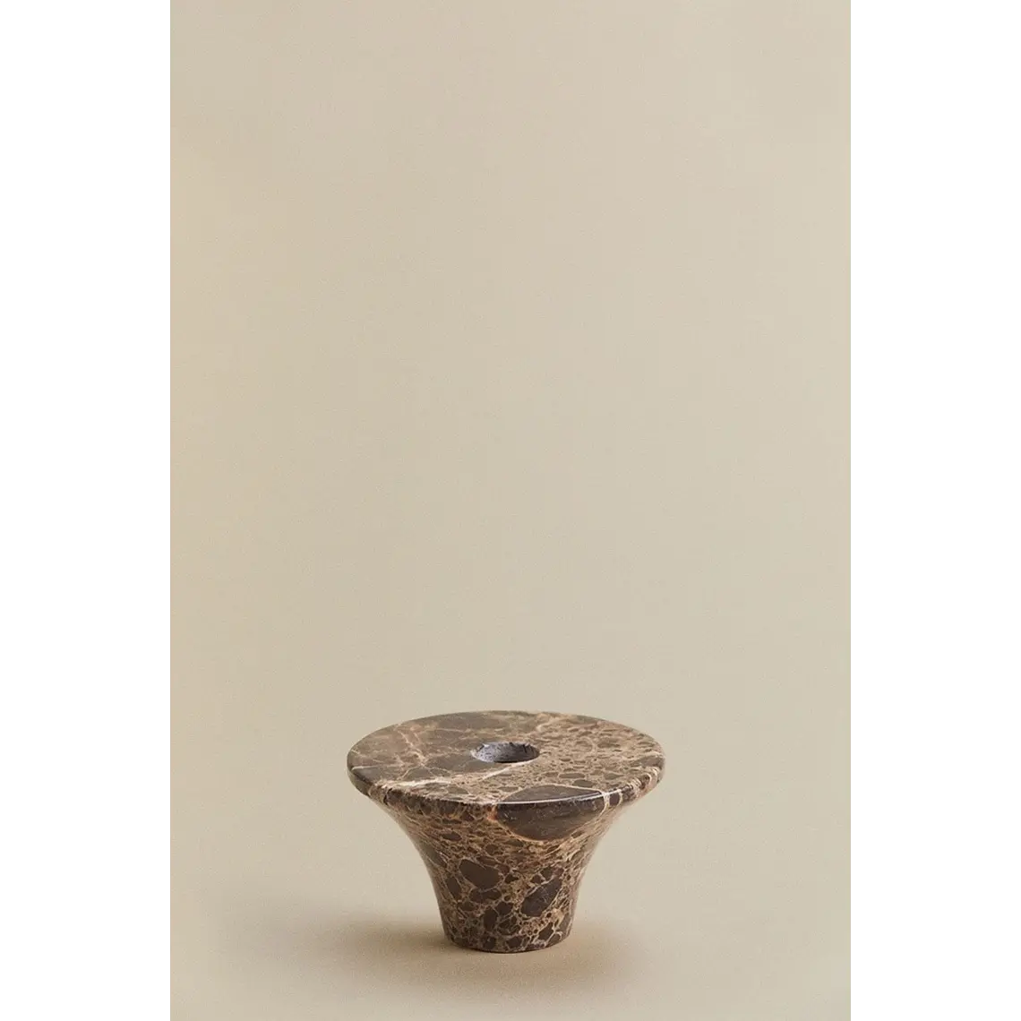 Candelabro en piedra natural Tova 4