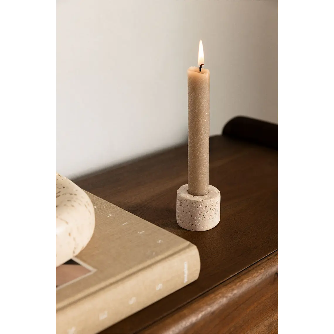 Candelabro en piedra natural Uvela 2