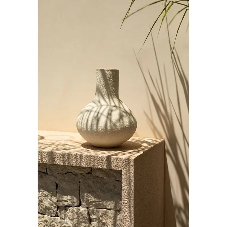 Jarrón decorativo en papel maché Ymera 2