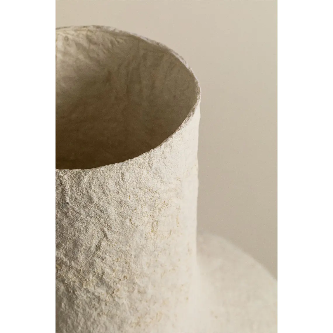 Jarrón decorativo en papel maché Ymera 5