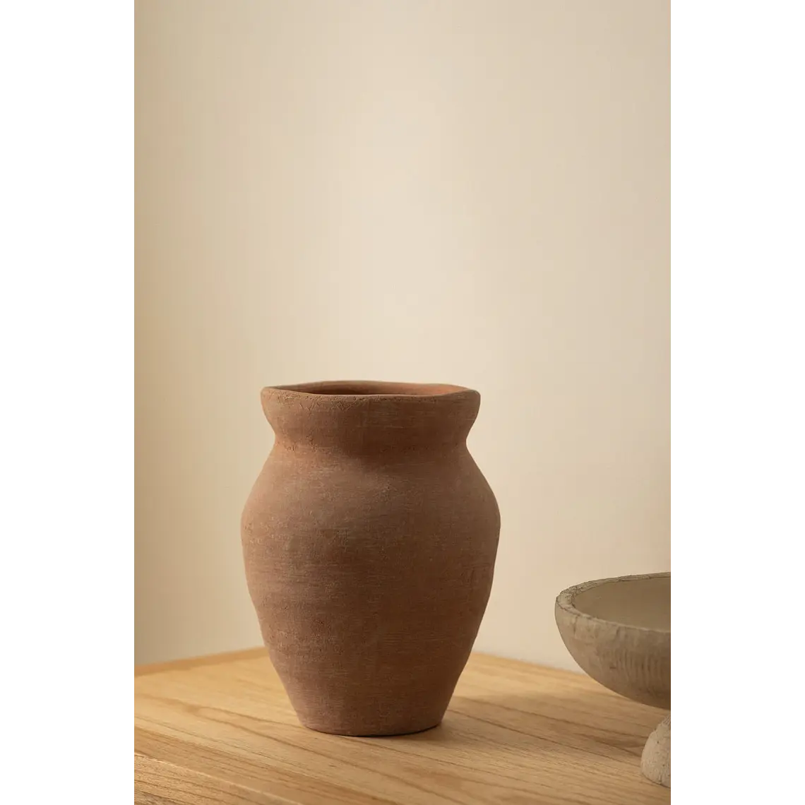 Jarrón decorativo en terracota Arola 1