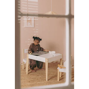 Ilaira · Set infantil de mesa y 2 sillas
