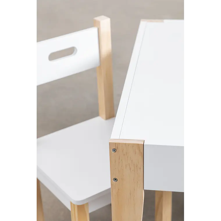 Ilaira · Set infantil de mesa y 2 sillas 6
