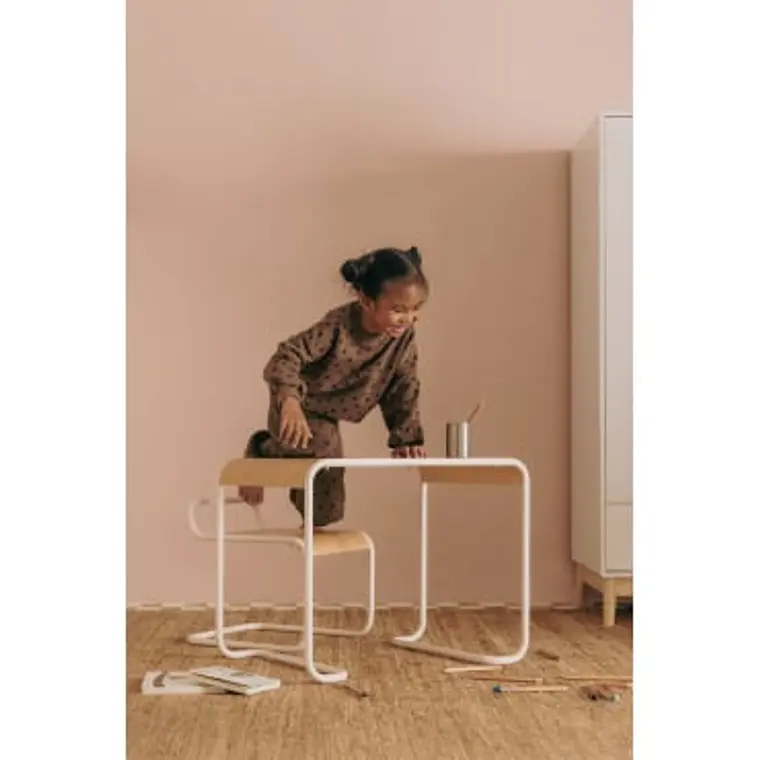 Naelia · Set infantil de mesa y silla 1