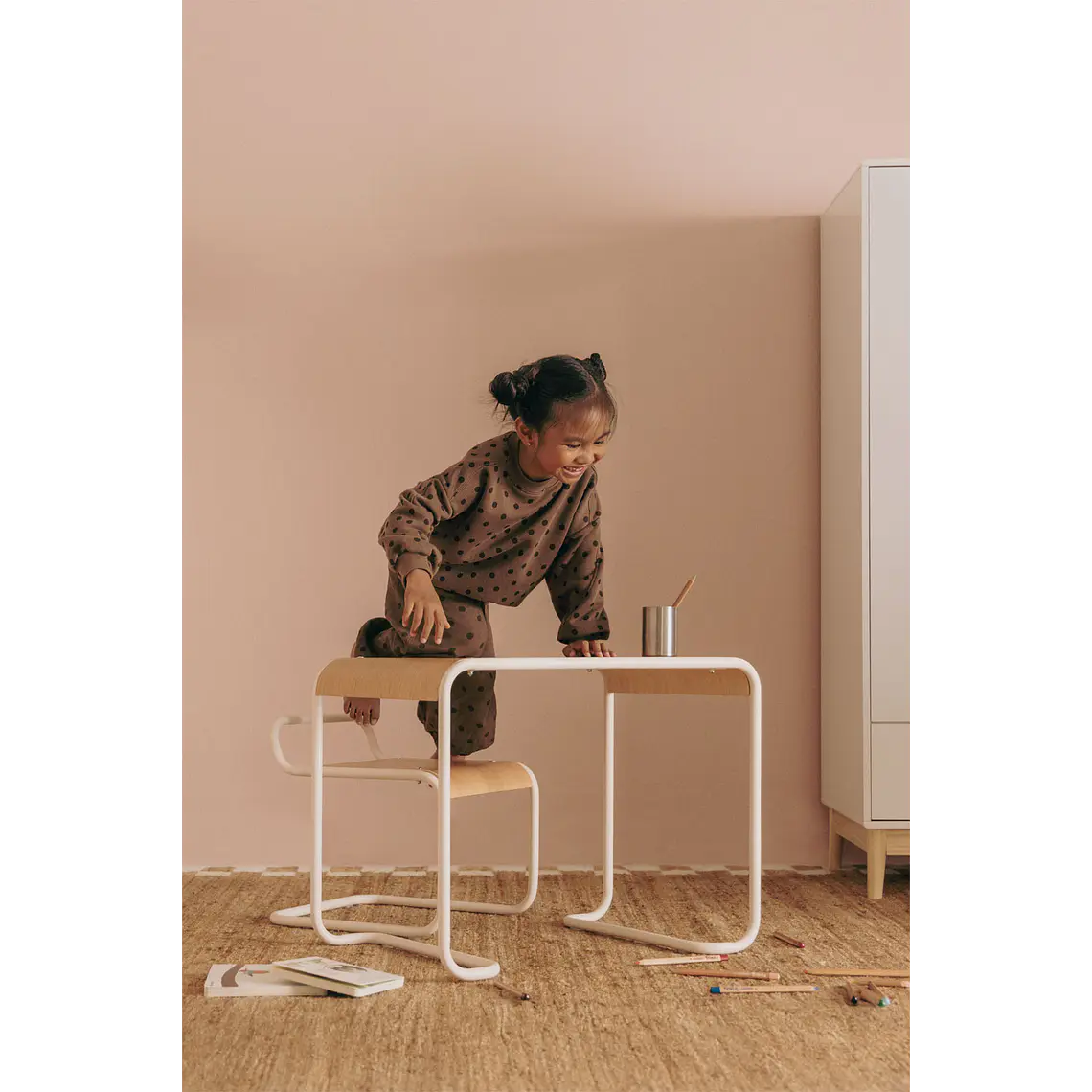 Naelia · Set infantil de mesa y silla 2