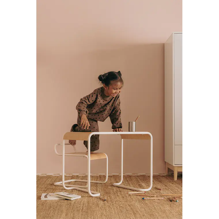 Naelia · Set infantil de mesa y silla 2