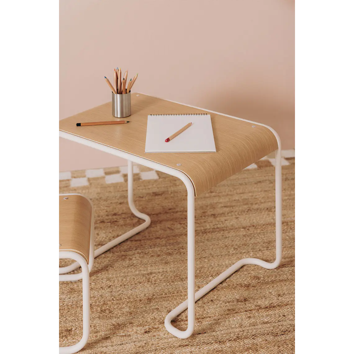 Naelia · Set infantil de mesa y silla 3