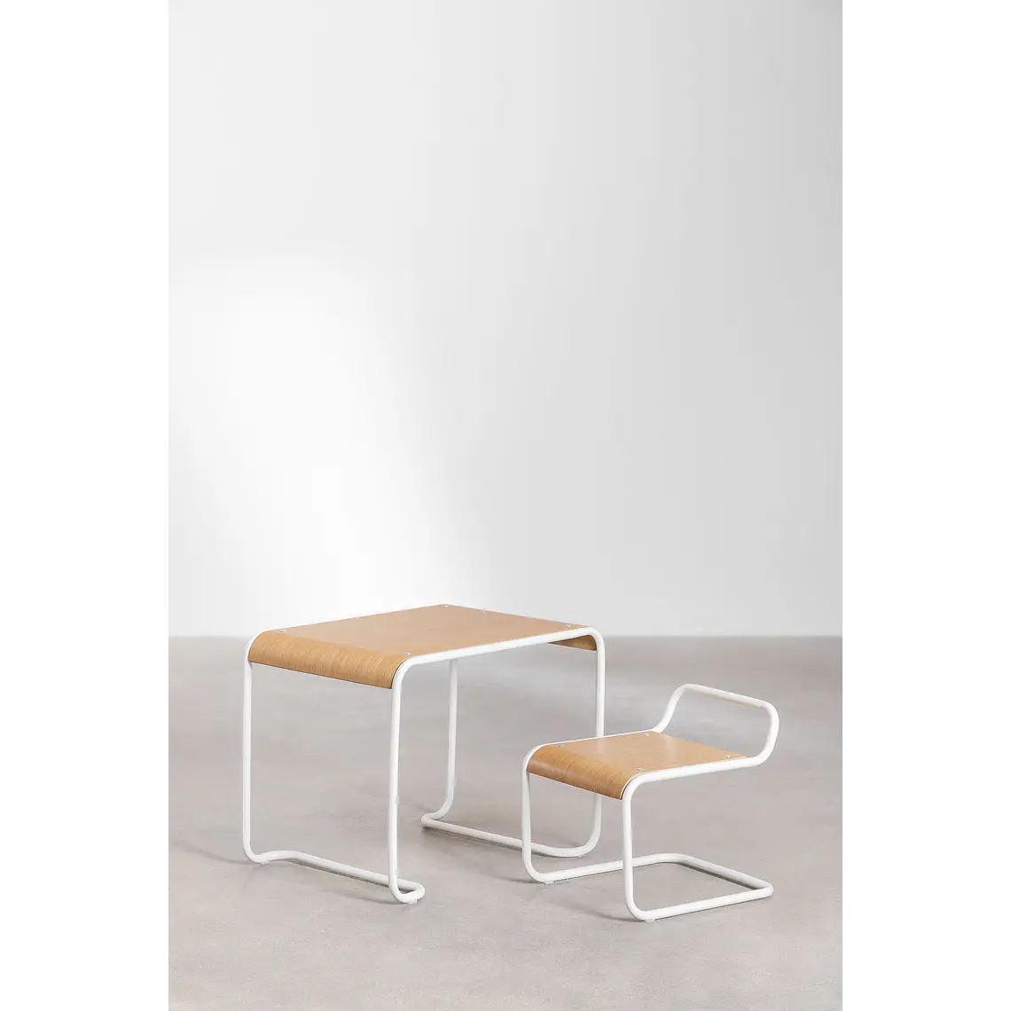 Naelia · Set infantil de mesa y silla 4