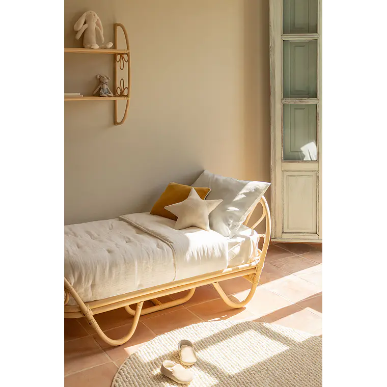 Nerina · Cama infantil de ratán con colchón 2
