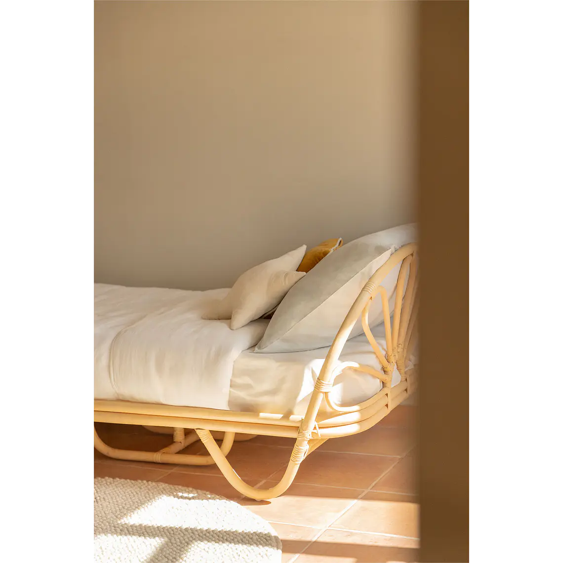 Nerina · Cama infantil de ratán con colchón 3