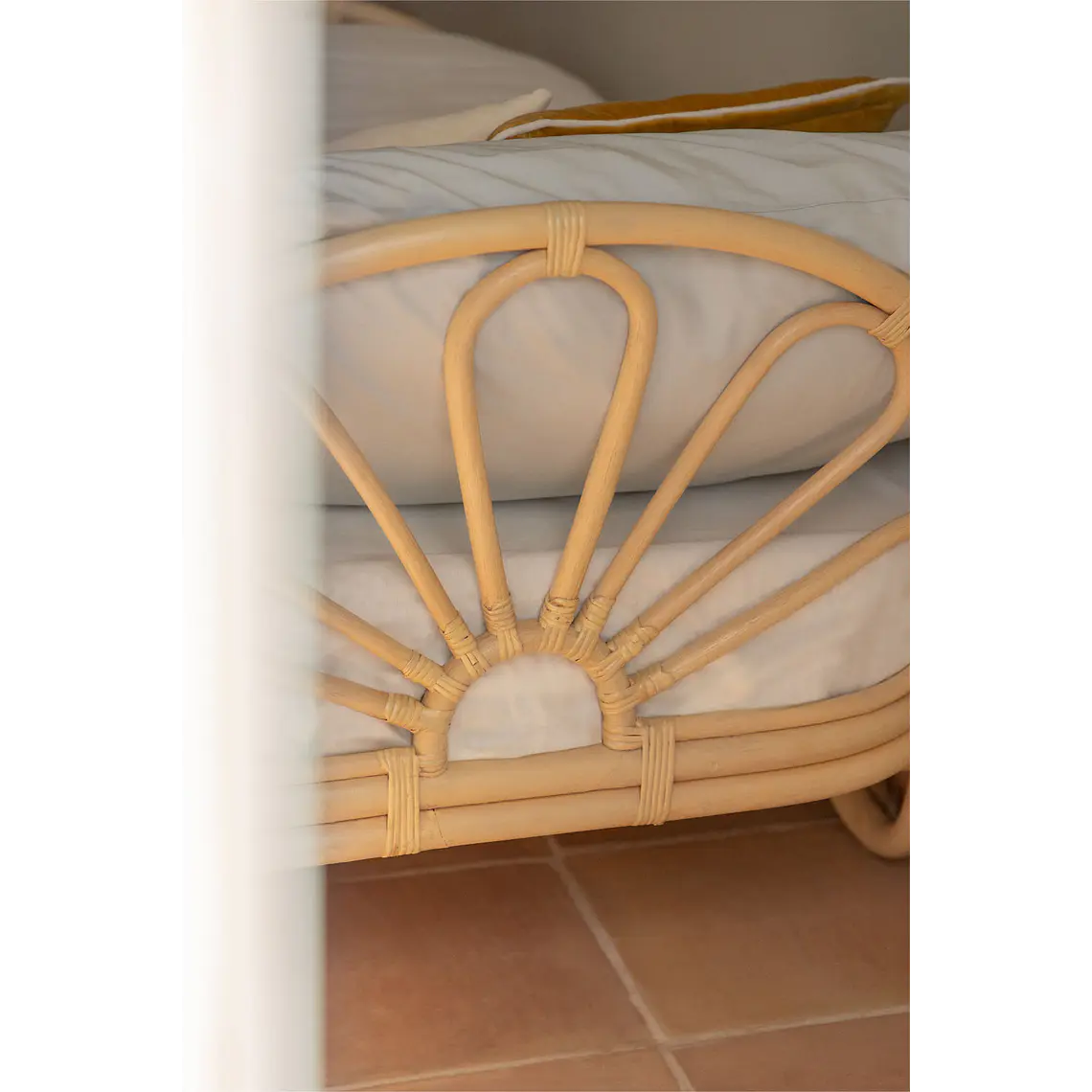 Nerina · Cama infantil de ratán con colchón 4
