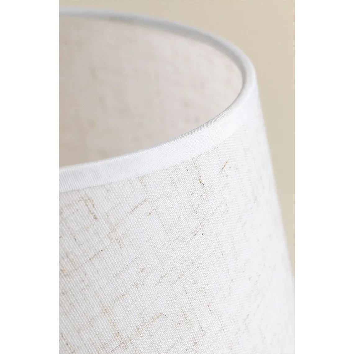 Lámpara de mesa inalámbrica en madera 6