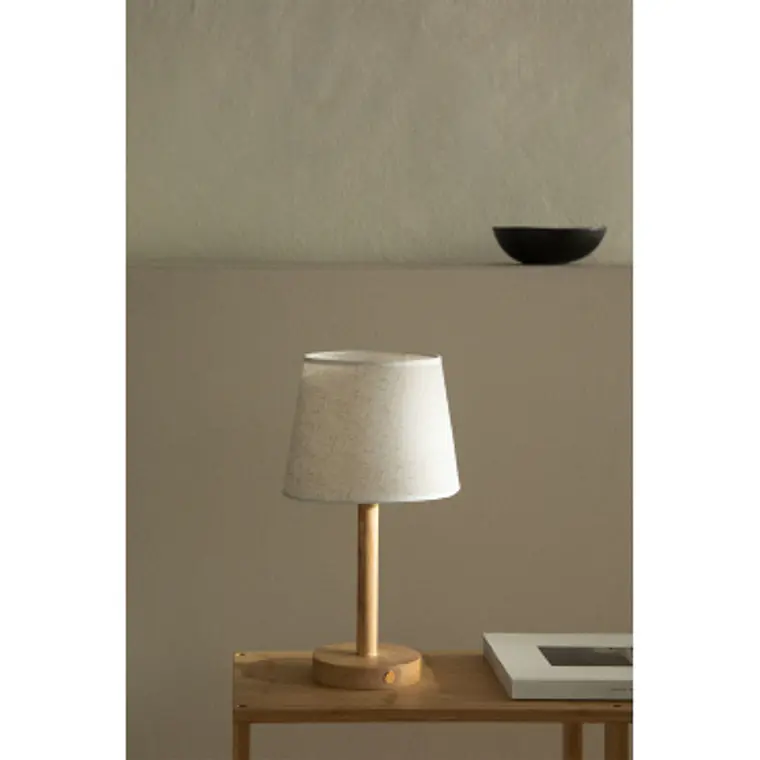 Lámpara de mesa inalámbrica en madera 10
