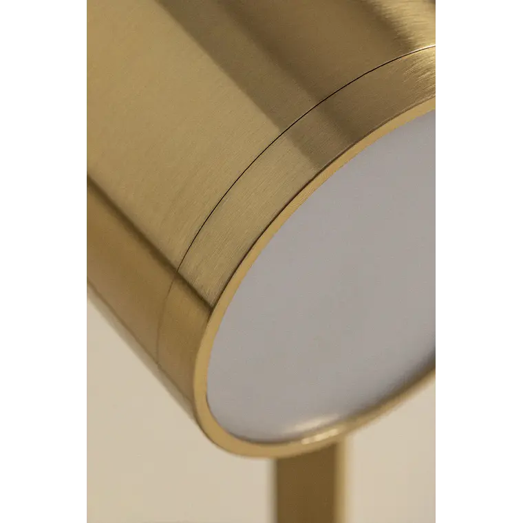 Lámpara de mesa LED orientable e inalámbrica en hierro 6