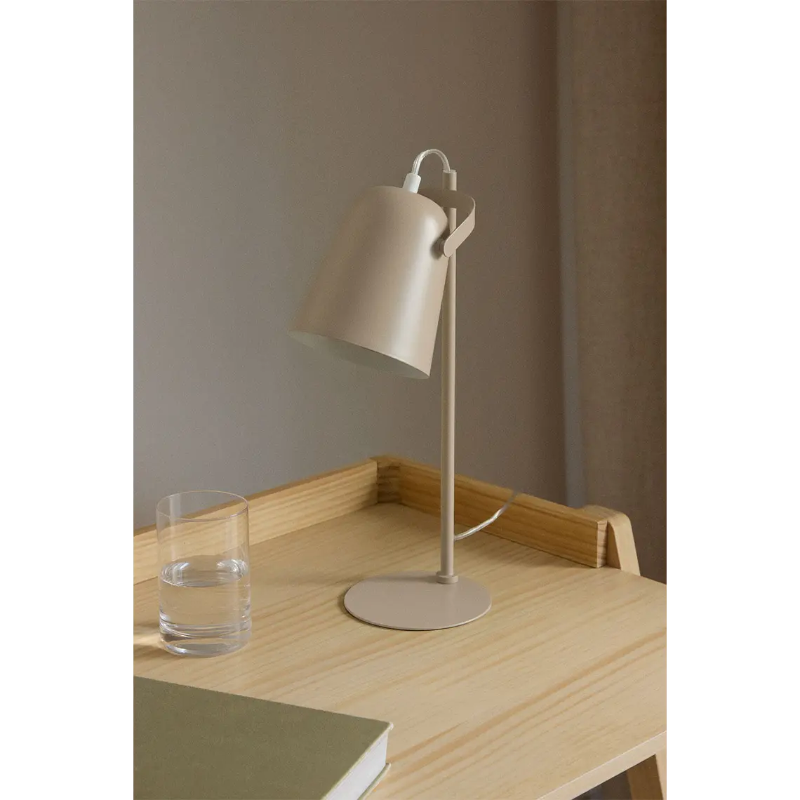Lámpara de mesa 1