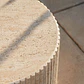 Mesa auxiliar para jardín redonda Ø40 cm en cemento look travertino Morina - Miniatura 3