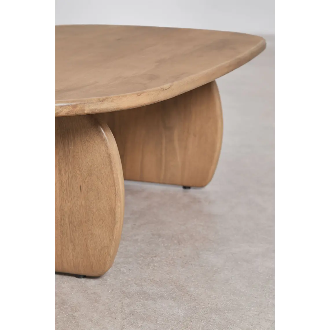 Alaro · Mesa de centro en acabado madera de 110 cm 6