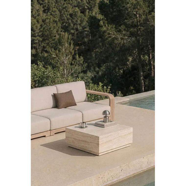 Mesa de centro para jardín cuadrada 80x80 cm en cemento look travertino Sarina 1