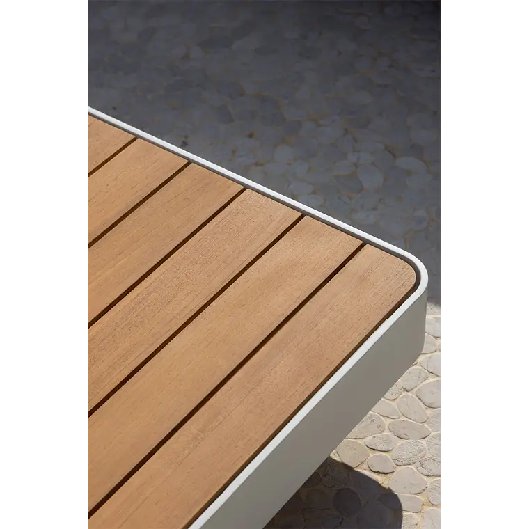 Mesa de centro para jardín cuadrada 90x90 cm en aluminio y madera de teca Gavena 3