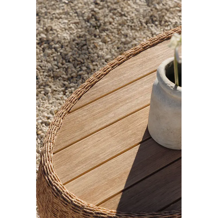 Mesa de centro para jardín ovalada 105x60 cm en madera de acacia y ratán sintético Gareva 3