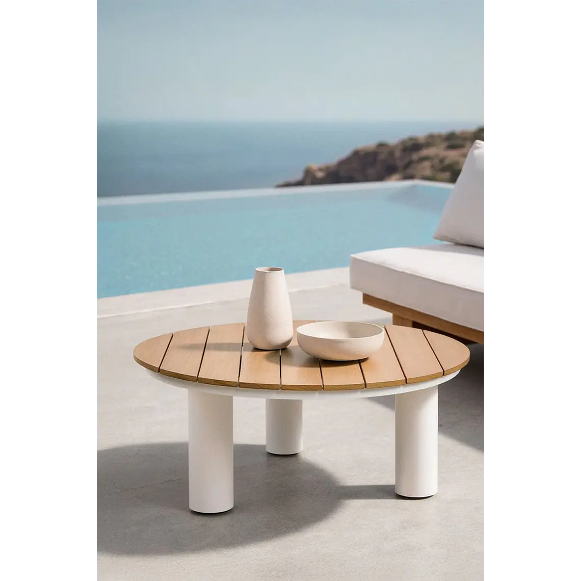 Mesa de centro para jardín redonda Ø80 cm en madera de teca y aluminio Valena 1