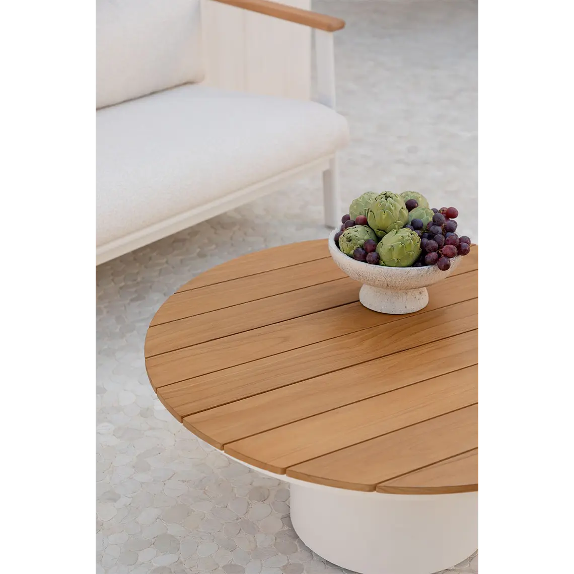 Mesa de centro para jardín redonda Ø90 cm en madera de teca y aluminio Varena 3