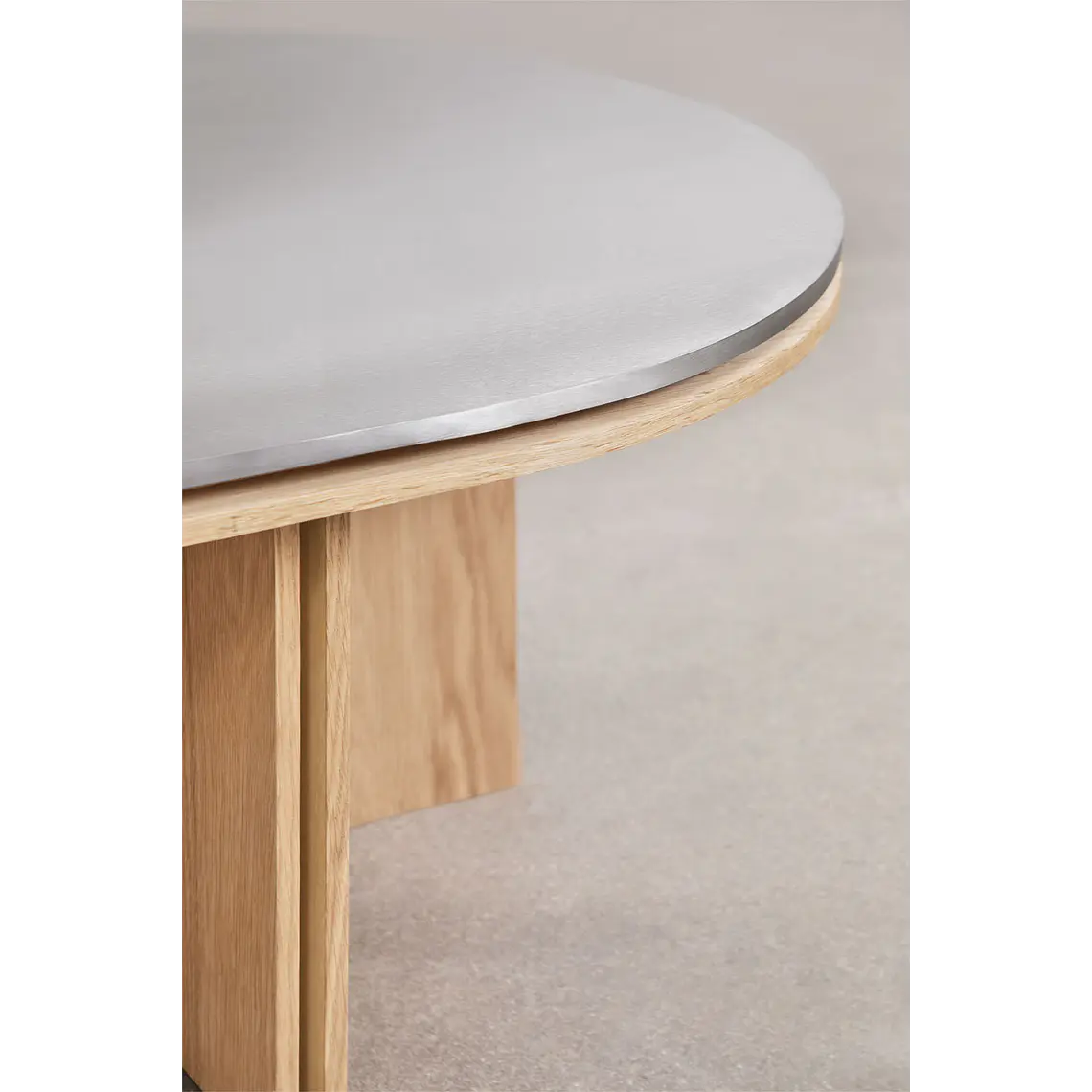 Talian · Mesa de centro en metal de 120 cm 5