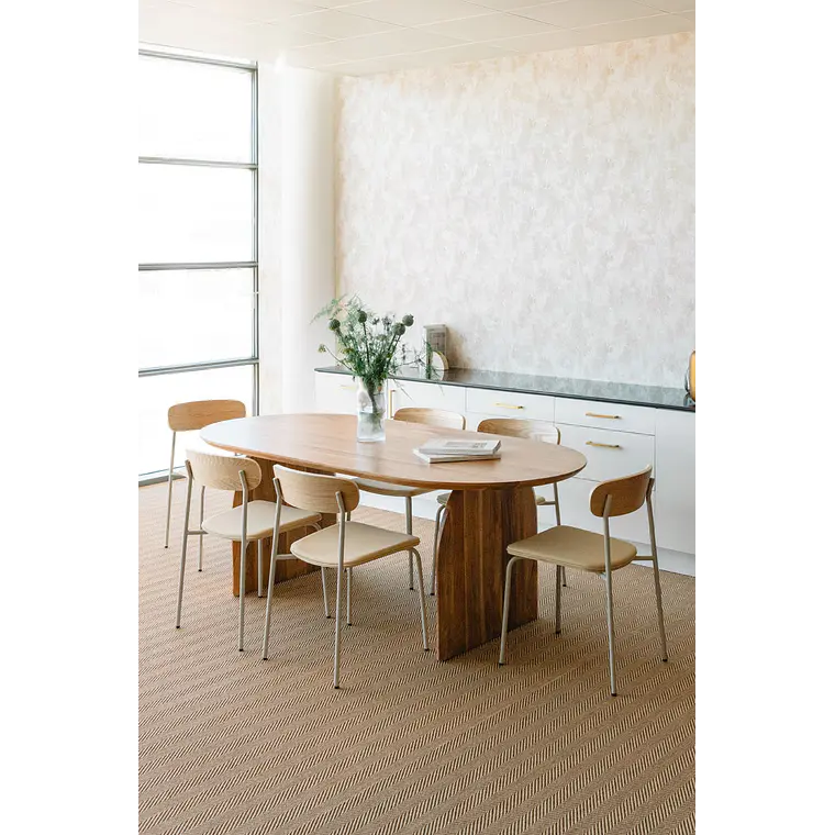 Mesa de comedor ovalada 200x100 cm en madera de acacia 1