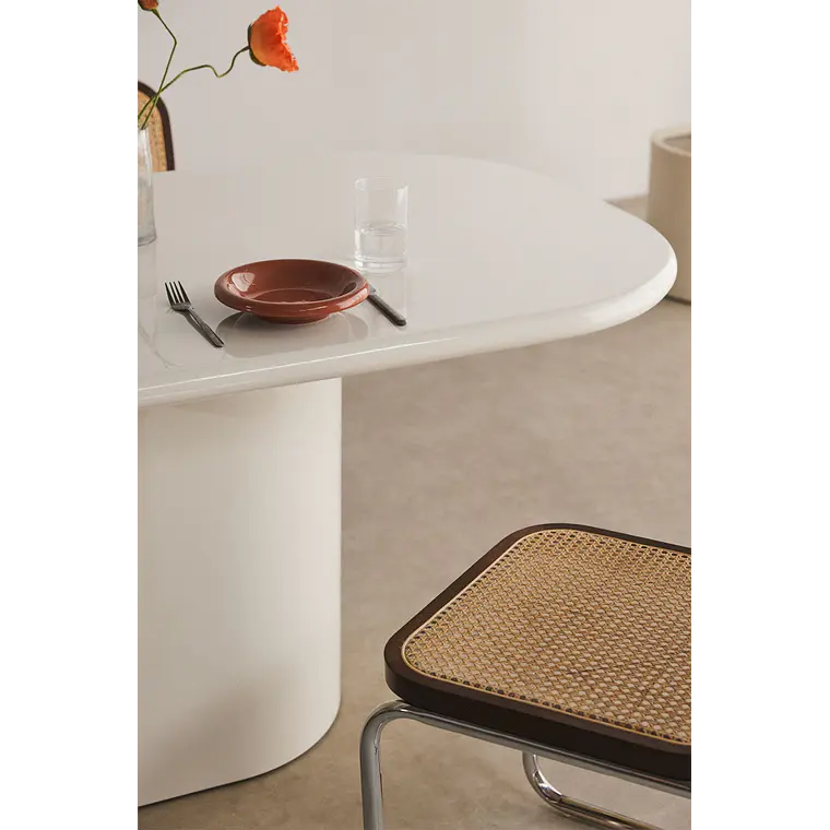 Mesa de comedor ovalada 200x105 cm en MDF 2