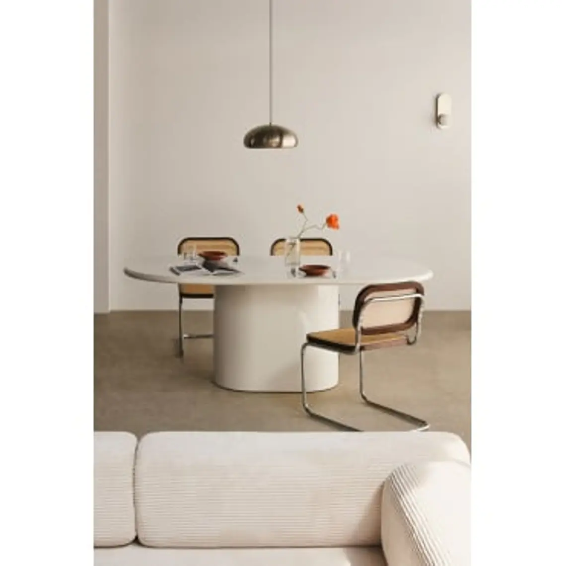 Mesa de comedor ovalada 200x105 cm en MDF 9