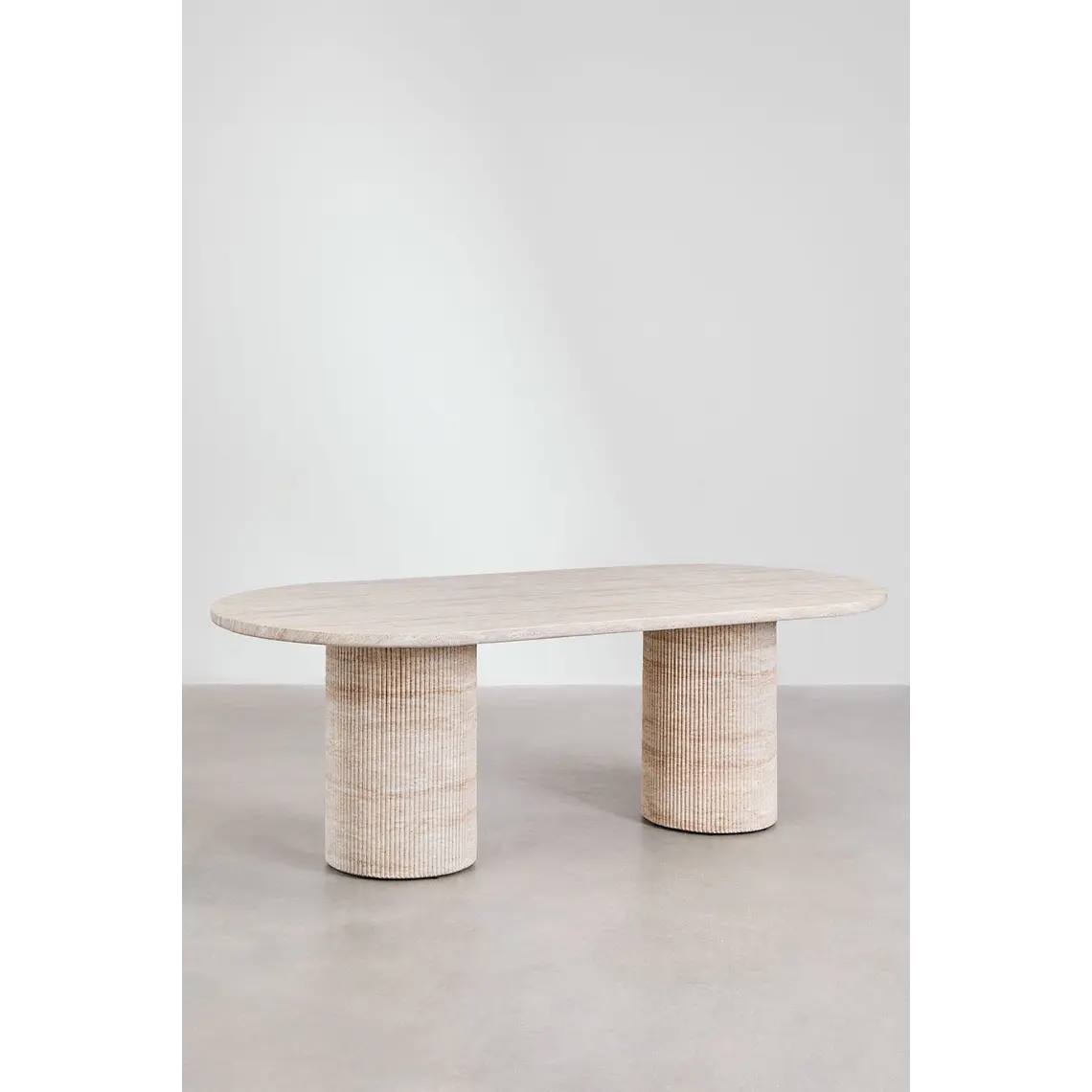 Mesa de comedor ovalada 220x100 cm en cemento look travertino 4