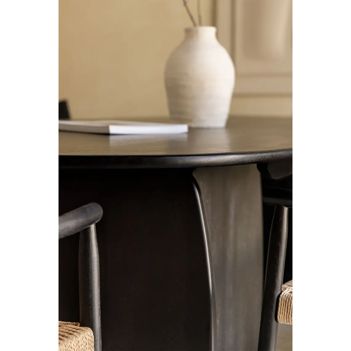 Mesa de comedor ovalada 260x120 cm en madera de mango 2