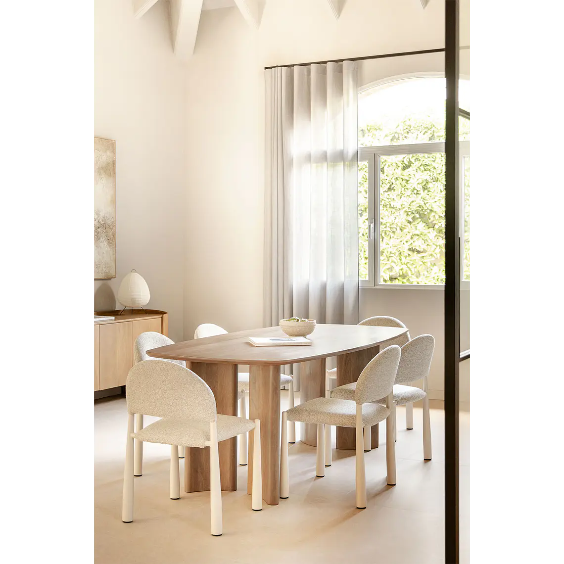 Mesa de comedor rectangular en madera de mango 1