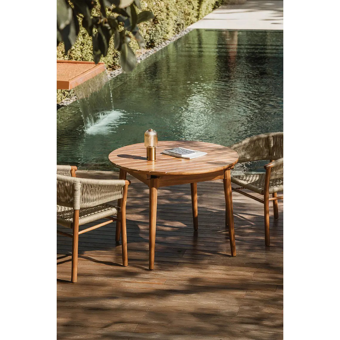 Mesa de jardín 100-135x100 cm extensible en madera de acacia Orlia 2