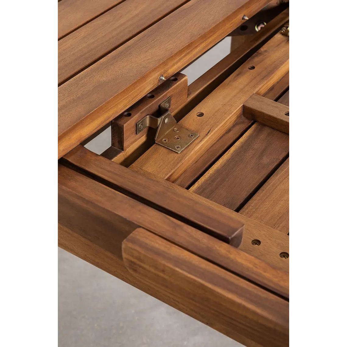 Mesa de jardín 100-135x100 cm extensible en madera de acacia Orlia 6