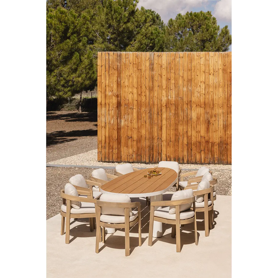 Mesa de jardín ovalada 260x110 cm en aluminio y madera de teca Solena 1