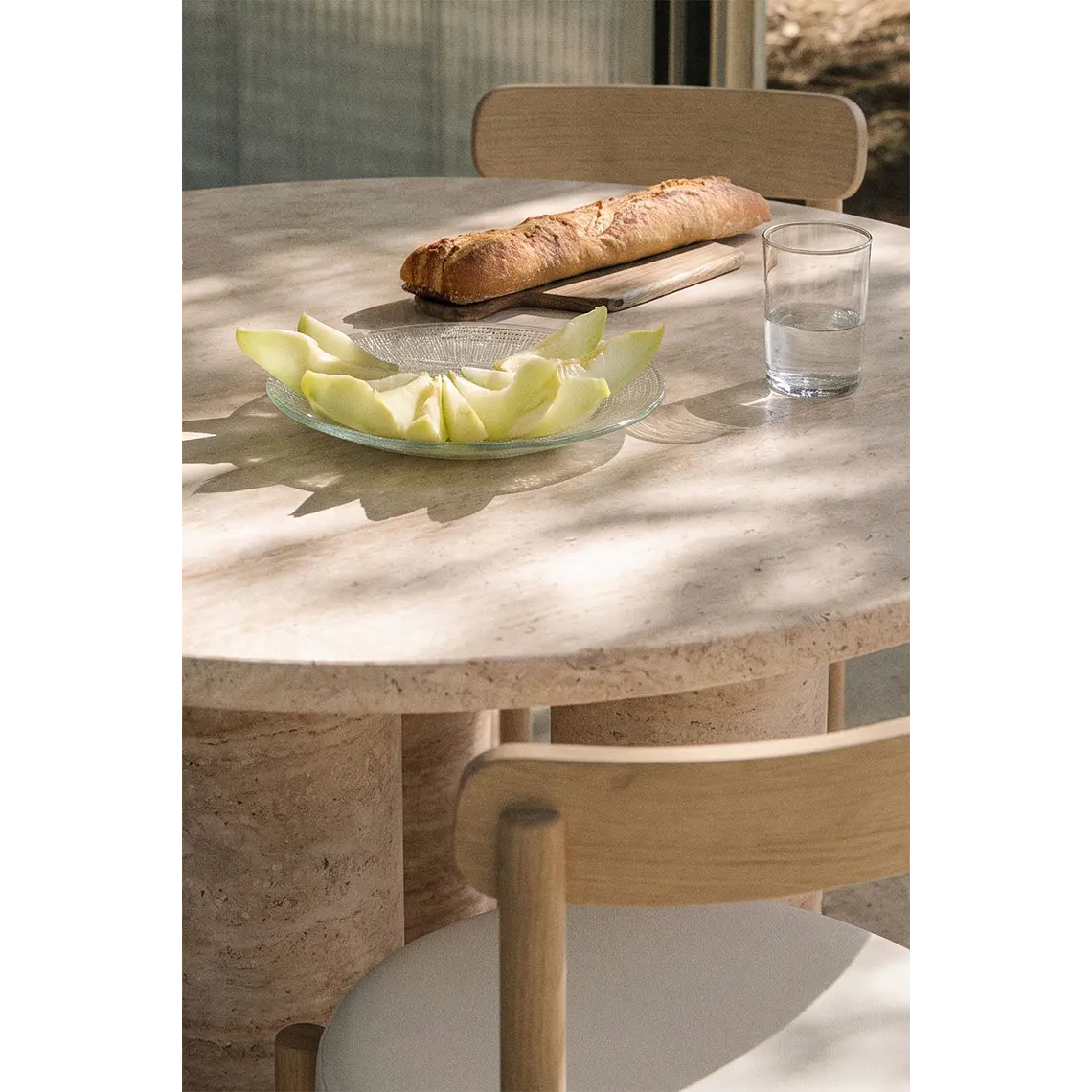 Mesa de jardín redonda Ø120 cm en cemento look travertino Melina 2