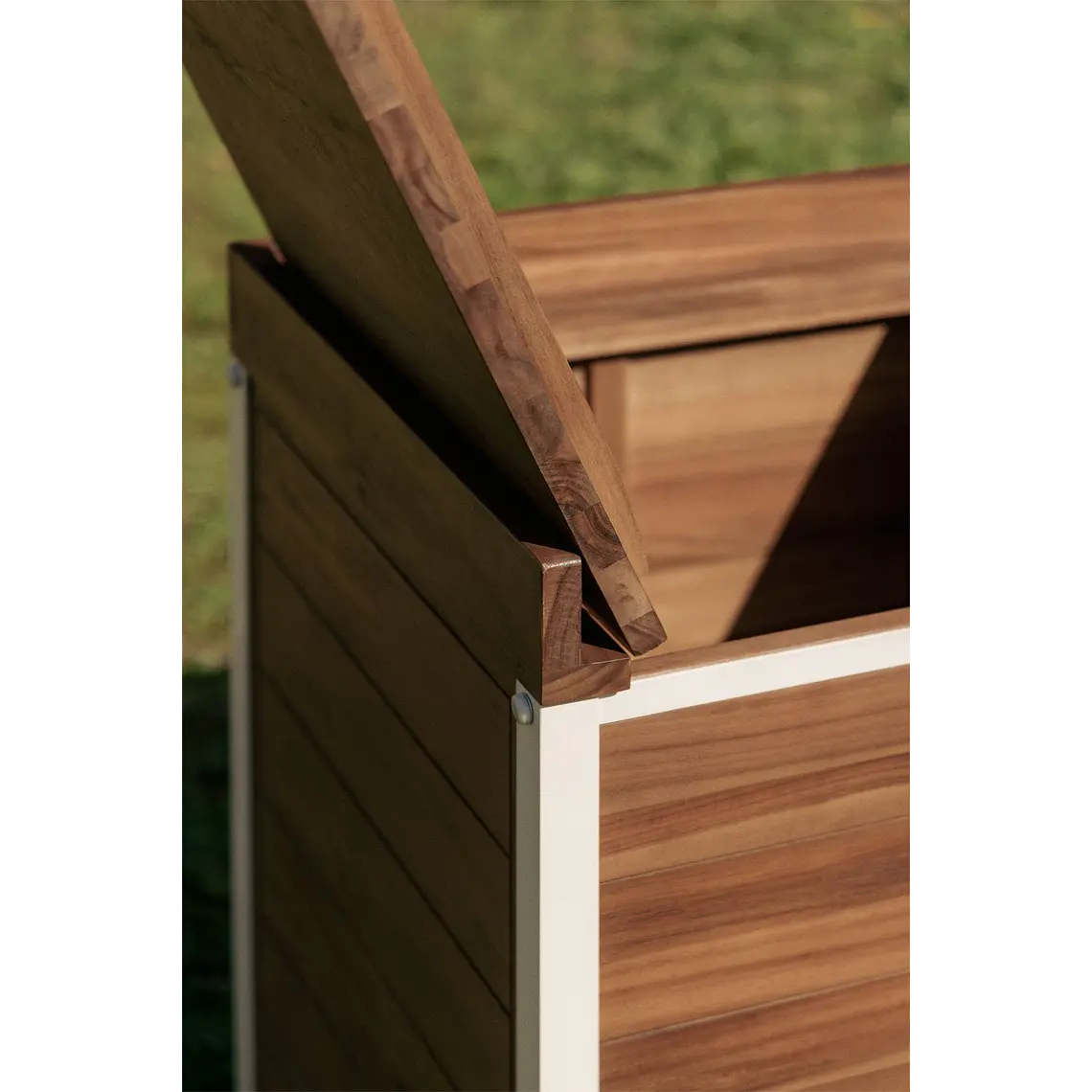 Módulo de almacenaje esquinero para cocina modular de exterior en madera de acacia y aluminio Branira 3