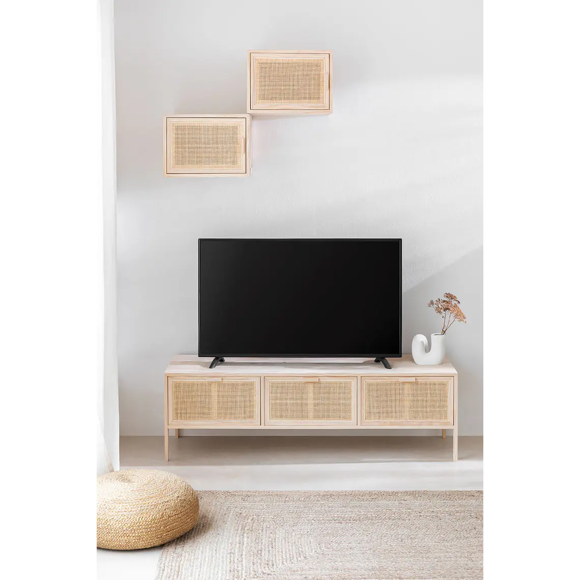 Elivia · Mueble de TV en acabado madera de 135 cm 1