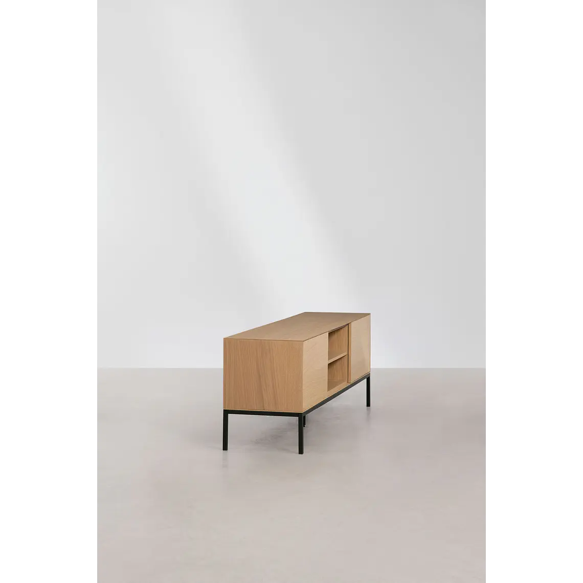 Nerrin · Mueble de TV en acabado madera de 160 cm 4