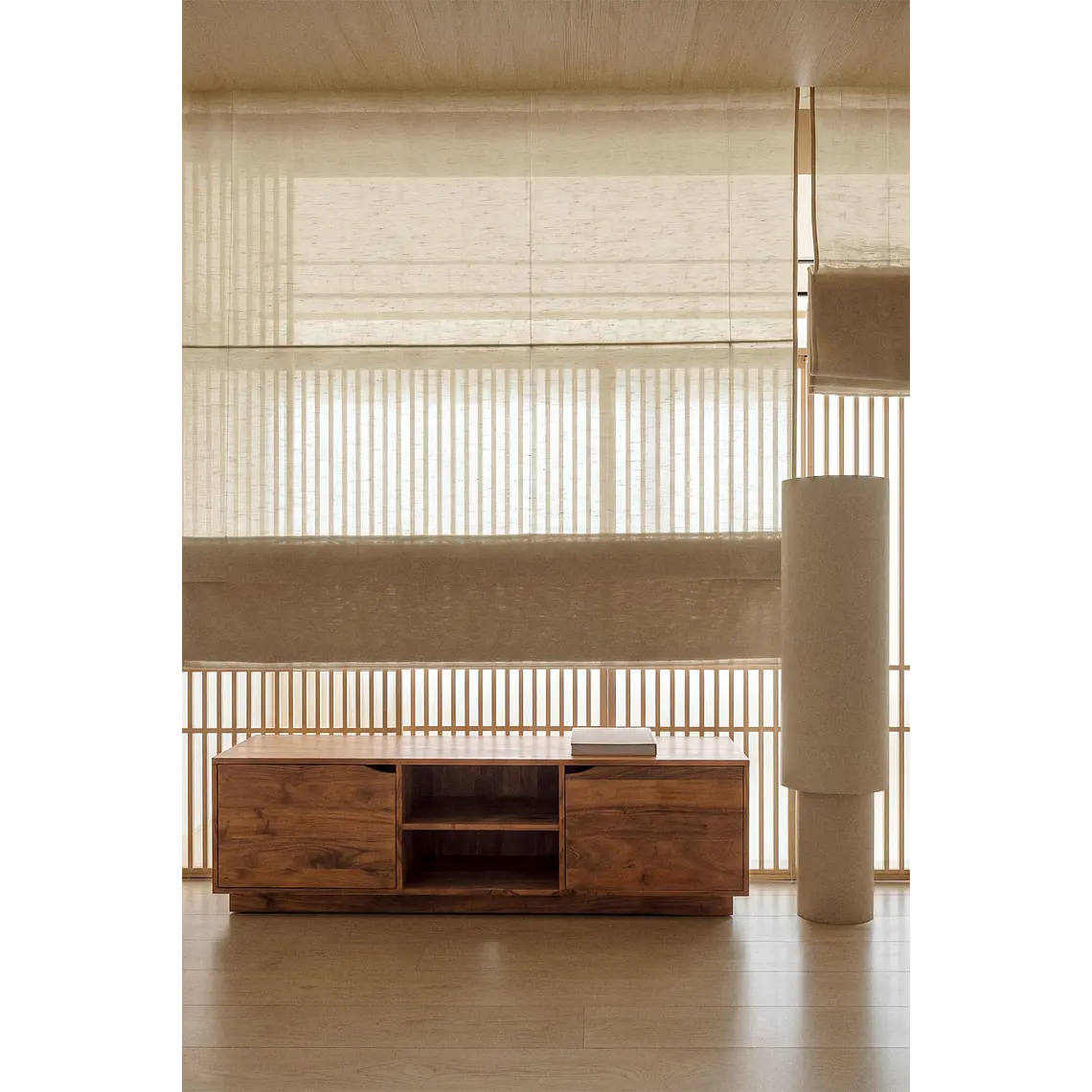 Orena · Mueble de TV en acabado madera de 160 cm 1