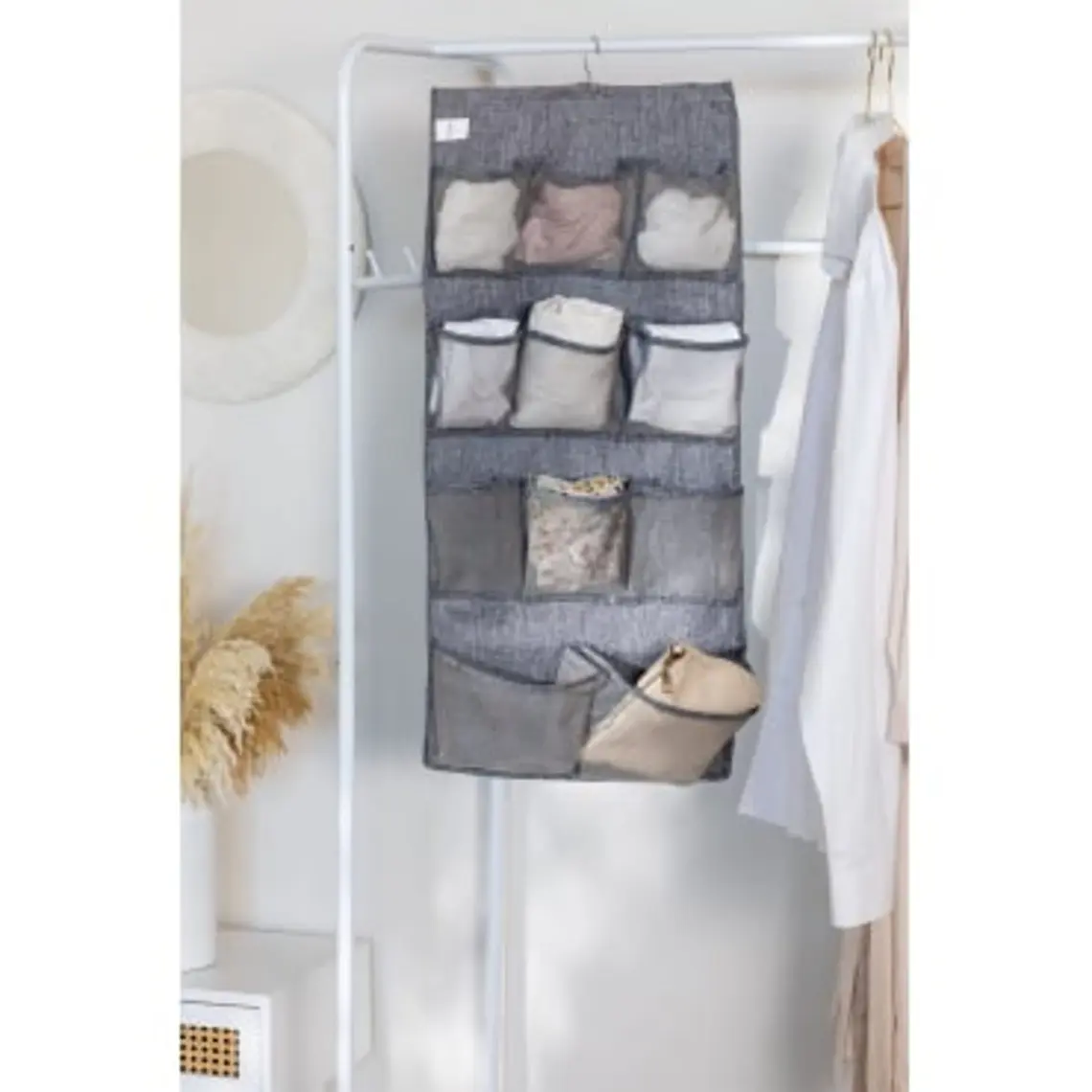 Organizador colgante con percha metálica Kora 1