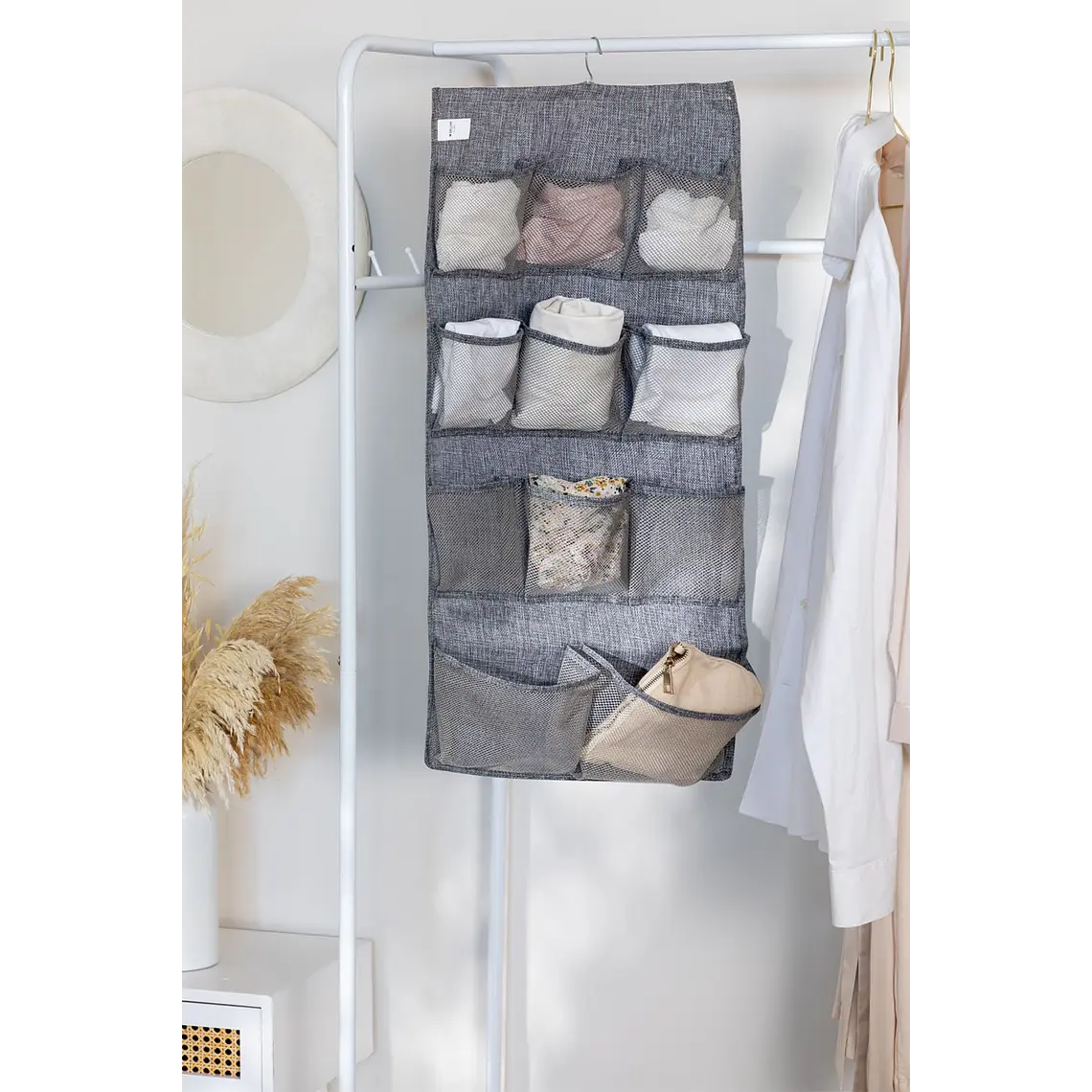 Organizador colgante con percha metálica Kora 2