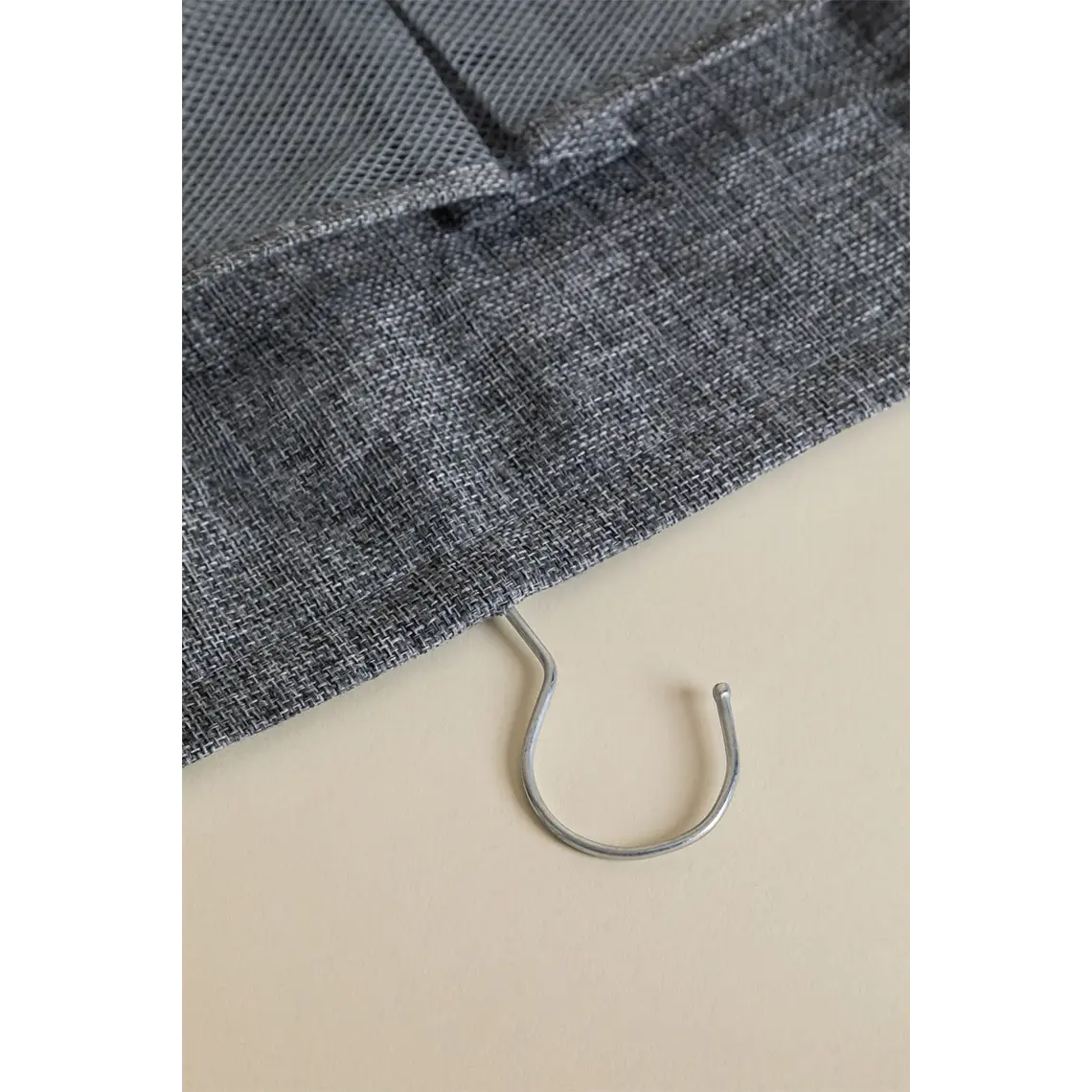 Organizador colgante con percha metálica Kora 6