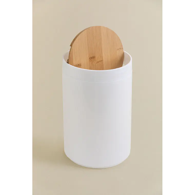 Papelera con tapa 4