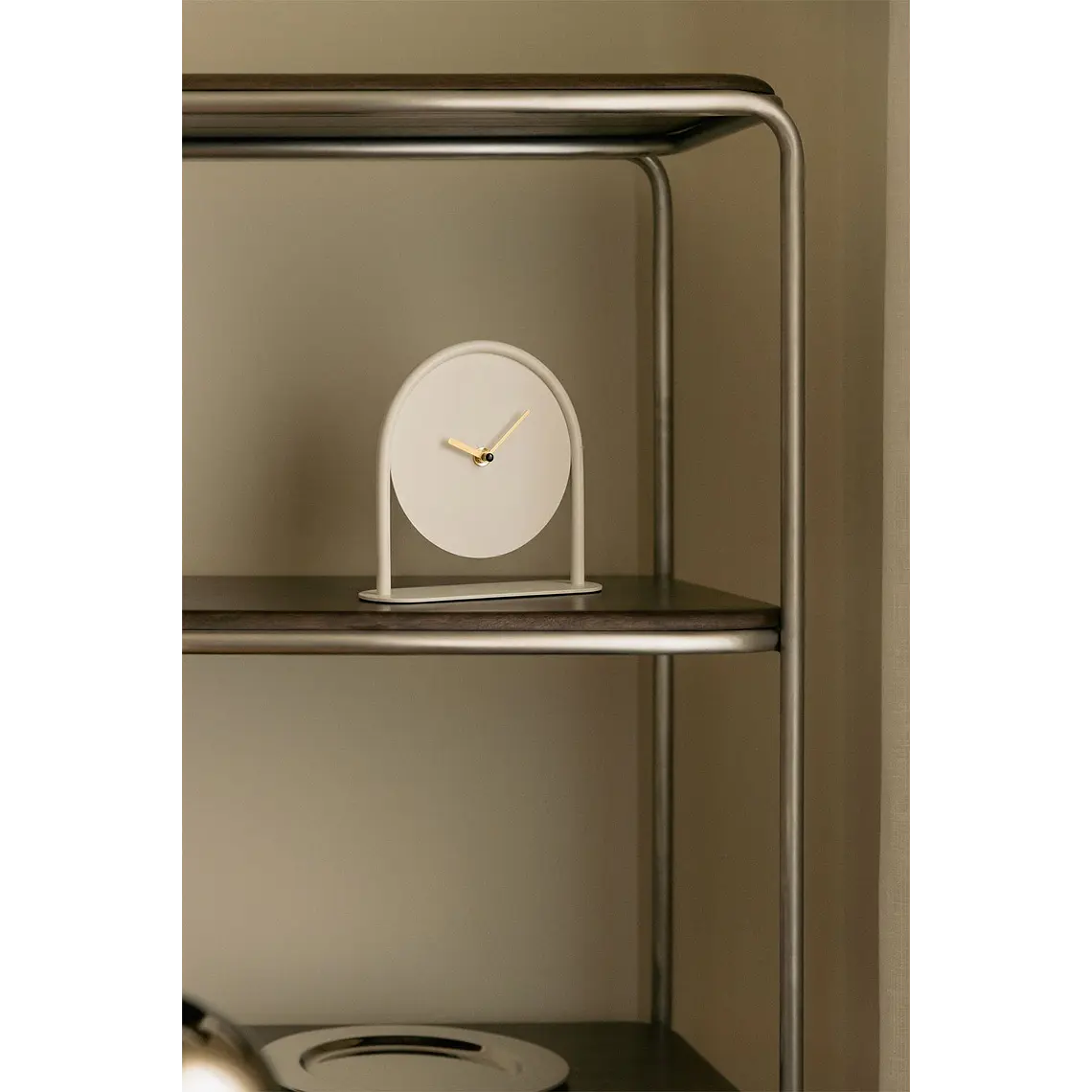 Reloj de mesa en hierro Mero 2