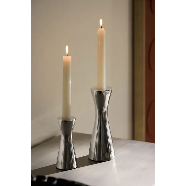 Set de 2 candelabros en aluminio Varo 1