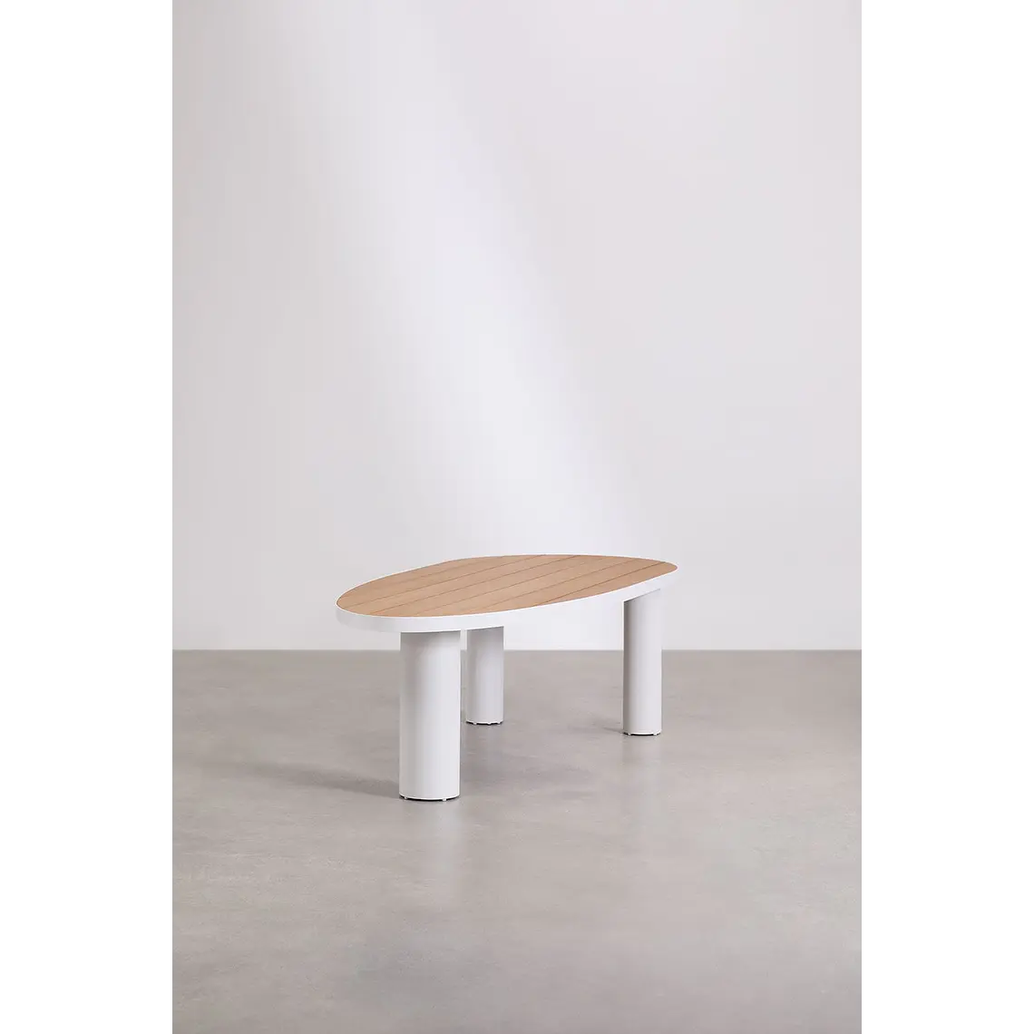 Set de mesa ovalada 260x110 cm en aluminio y madera de teca y 8 sillas de jardín en madera de acacia Dareva 4